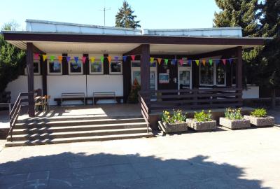 Pavilon Chanos (hlavní vchod)