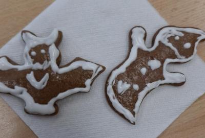 Perníčkoví duchové a netopýři oživili Dušičky ve školní družině